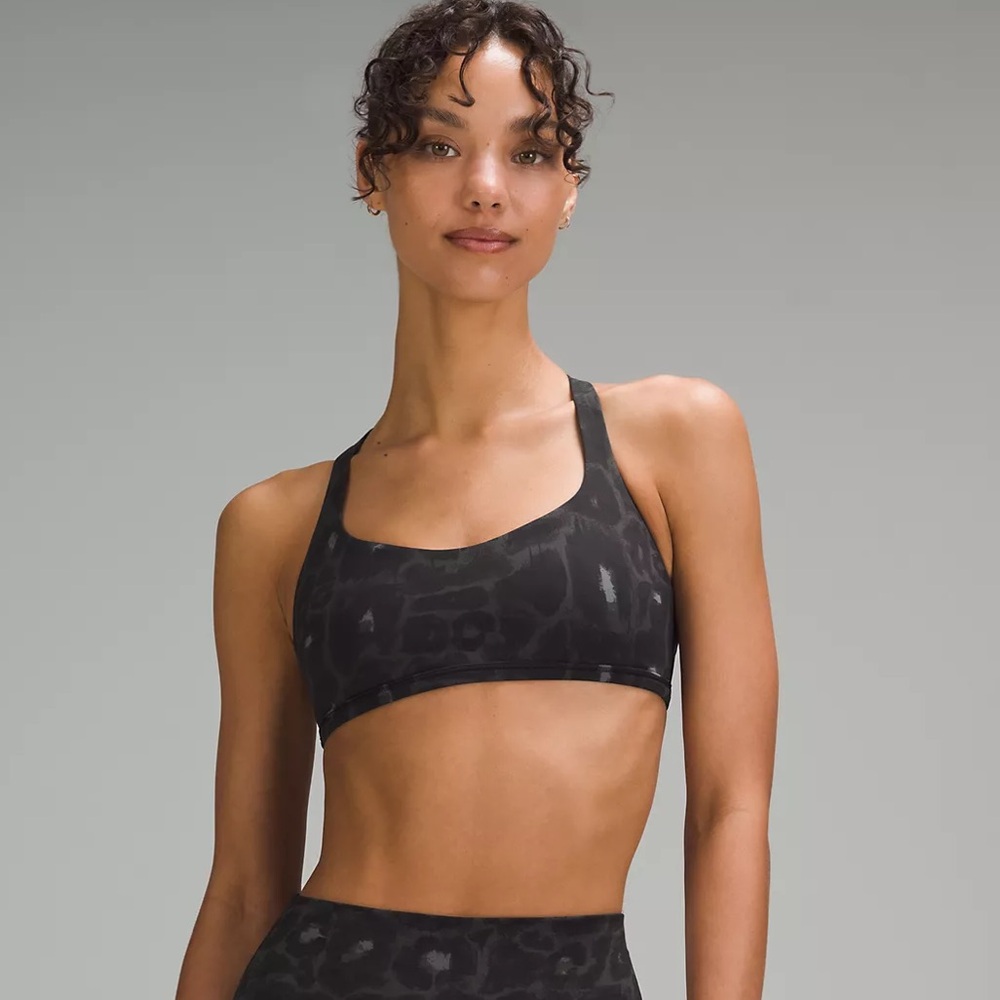 BRAND NEW W TAGS! Lululemon Free to Be Bra - Wild 
Color: Spray Leopard Black!!